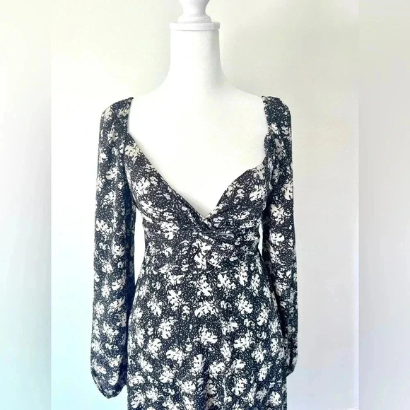 Lulu's Found Your Bliss Black Print Long Sleeve Lace-Up Midi Dress Size Small - Picture 5 of 15